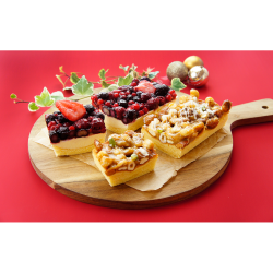 641　ベイクド・アルル　クリスマスナッツ＆ベリー