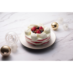 648　オハヨー乳業　生チョコ＆ベリーのアイスクリームケーキ